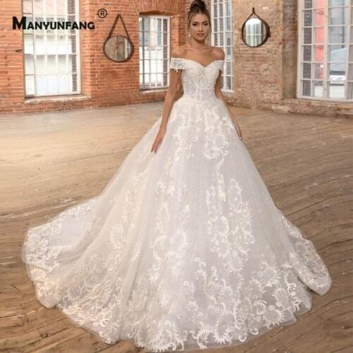 2021 Hot Sale Sweetheart Neck Button Wedding Dress for Women Luxury Off the Shoulder Embroidery Appliques Tulle Bridal Ball Gown