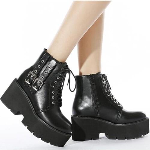 New Autumn Winter Thick-soled Short Boots Womens Metal Rivet Ankle Boots Cross-border Locomotive Martin Boots Platform Boots