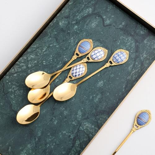 English Creative Spoon Embossed Gold-plated Coffee Stirring Spoon European Court Style Dessert Spoon Afternoon Tea Spoon