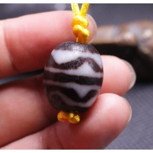 Treasure Magic Power Magic LKbrother Magic Power Tibetan Old Agate Lotus Base Stable Love Totem Daluo Shape dZi Bead