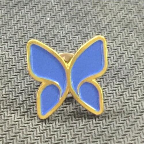 Badge OEM cheap purple butterfly badges cheap metal lapel pin