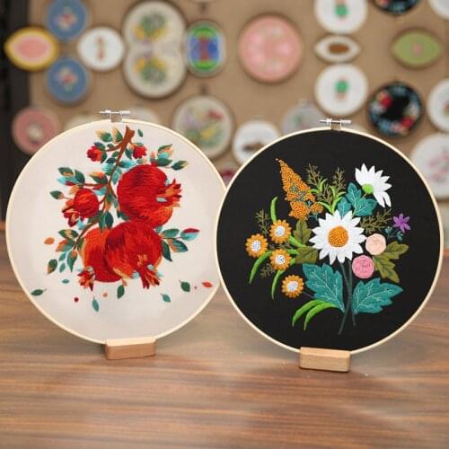 Wholesale DIY Embroidery Kit with Bamboo Hoop for Beginner Needlework Cross Stitch Set Pattern Printed Handmade Sewing Art Craft