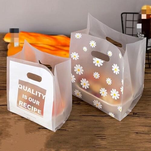 50pc Little Daisy Plastic Gift Bags Storage Shopping Bags With Handle Christmas Wedding Party Favor Bag Candy Cake Wrapping Bags