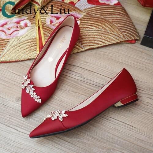 Wedding shoes women flat 2020 new winter bride shoes wine red Chinese show clothes pregnant women low-heeled crystal shoes