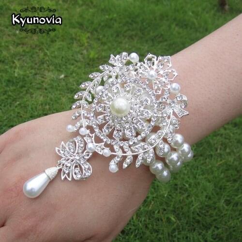 Kyunovia Prom Hand Corsage Pearl Bracelet jeweled crystal bling wedding bracelets Wrist corsage Brooch Flower wrist corsage z03