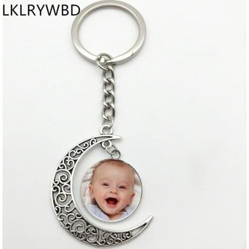 Private DIY Custom Photo Handmade Moon Keychain Baby Parents Brothers and Sisters Friends Grandmother Custom Keychain Best Gift