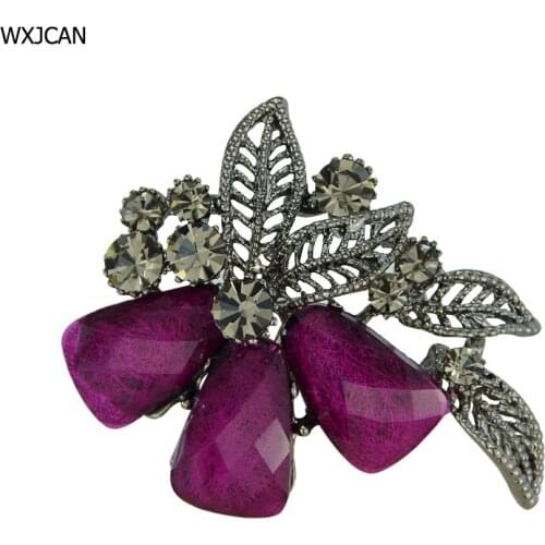 WXJCAN high taste carved hollow leaf inlay big simulate bloodstone Gun black vintage shine rhinestone brooches for women B5049
