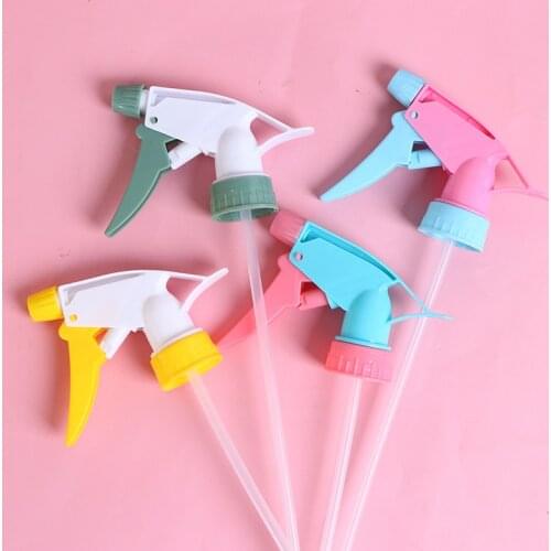 1PC Flower Irrigation Spray Water Bottle Plastic Multicolor Sprayers Home Plants Water Sprayers Garden Supplies Random Color