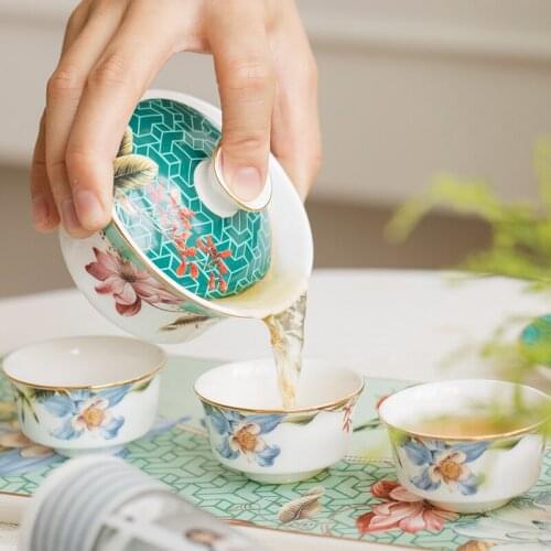 Wedding Luxury Tea Set Bone China Black Tea Cup Coffee Kung Fu Tea Set European Teapot Jogo De Xicaras Teaware With Tray EF60CJ