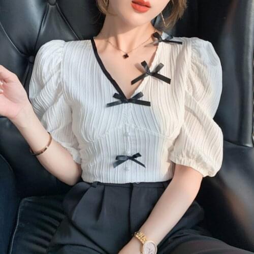Short Top Bow England Style Puff Sleeve Pullover Short Shirt Women Clothes Button 2021 Summer Slim White Blouses Chemisier Femme