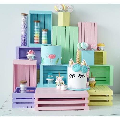 Cute Wood Storage Rack Wedding Cake Decorating Tools Macaroon Color Dessert Cake Display Rack Storage Basket Shooting Props
