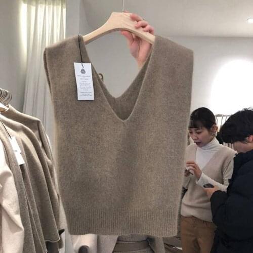 Qian Murong Travel Vests