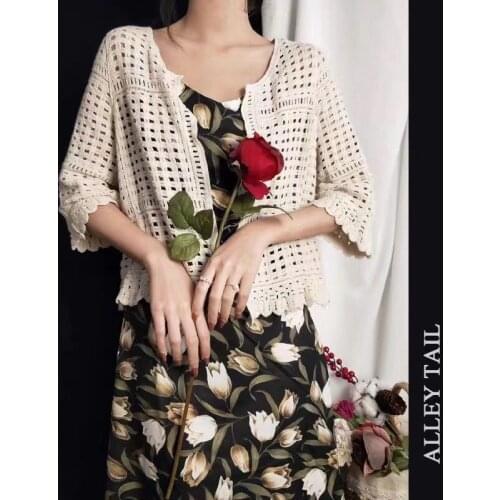 Female 2021 Summer Korean Women Solid Color Hollow O-neck Knitted Cardigan Sweater Half Sleeve Thin Sun Protection Clothing Y100