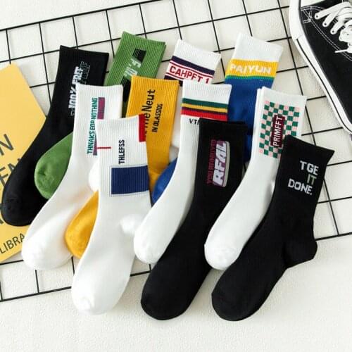 Womens Socks Letter Solid Stripe Plaid Unisex Male Female Laides Japanese Personality Harajuku Hip Hop Street Funny Happy Socks