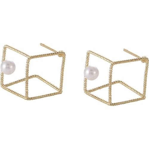 Gold Color Copper Hollow Square Stereoscopic Imitation Pearl Stud Earring Exclusive Design 3D Stud Earring Women Party Jewelry