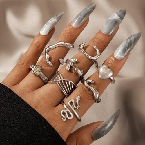 Fashion Metal Irregular Rings Womens Ethnic Rose Snake Love Eight Times Alloy Hyperbole Rings Jewelry for Girls