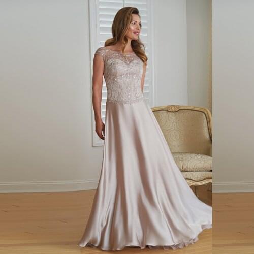 Latest Charming Pearls Pink Mother of the Bride Dresses Lace Jewel Neck Cap Sleeves Beaded Wedding Guest Gowns Back Out 2021