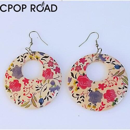 Flower Pattern Wood Earrings for Women Red Stripe Round Small Hoop Drop Earrings Geometric Simple Fashion Female Jewelry Gifts