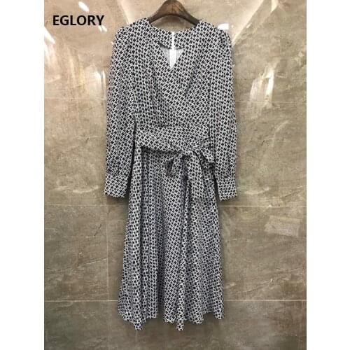 2020 Autumn Fashion Silk Dress High Quality Women V-Neck Chain Prints Bow Belt Deco Long Sleeve Mid-Calf Casual Dress Designer