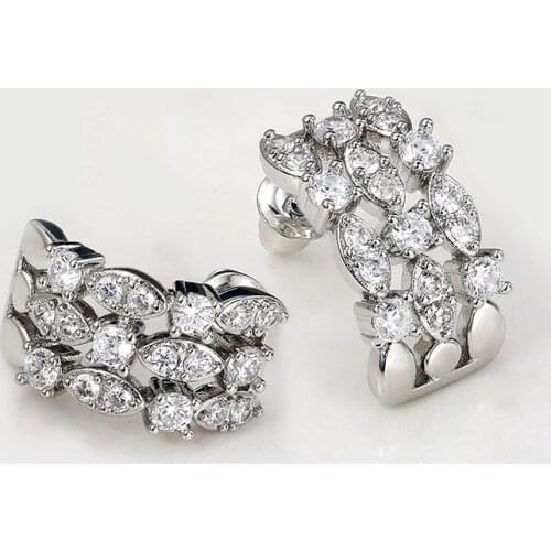 Huitan Korean Fashion Women Earrings Novel Design Inlaid Shiny CZ Silver Color Jewelry Delicate Female Statement Stud Earrings