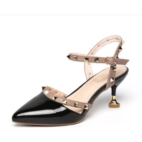 Pumps 2020 Womens Shoes Summer Fashion Female Sandals Rivet Metal Decoration Pu Leather Style Women High Heels Zapatos De Mujer