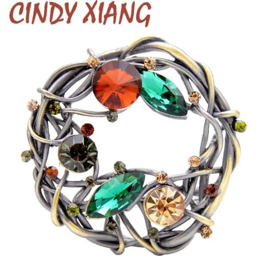 CINDY XIANG Vintage Wreath Crystal Brooches For Women Fashion Autumn Coat Pin Luxury Elegant High Quality Brooch New 2019 Gift