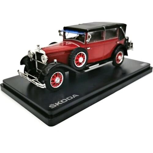 Diecast 1:43 Skoda 860 Alloy Retro Classic Car Model Series Toys Boy Gift Collection Decoration Acrylic Box with Base