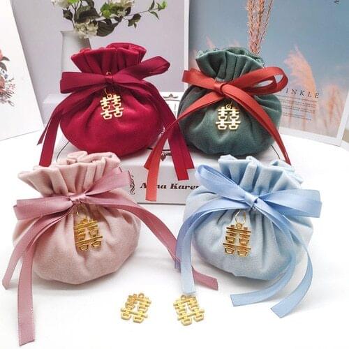 Wedding velvet candy bag small red book wedding candy with souvenir wedding candy box creative birthday full moon candy bag