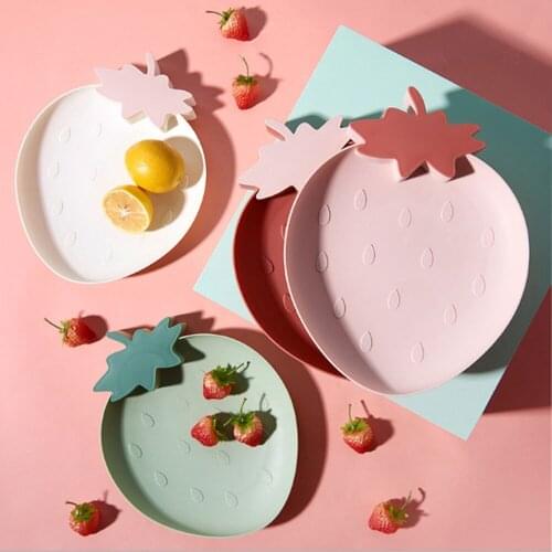 Dried fruit tray strawberry shape plastic fruit tray snack tray melon seed box household dish simple and modern