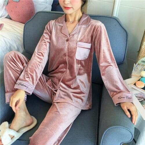 Wear Luxury Elegant Ladies Large Size Thermal Pajamas Casual Home Clothing Pajamas Wholesale Winter New Korean Gold Velvet Home