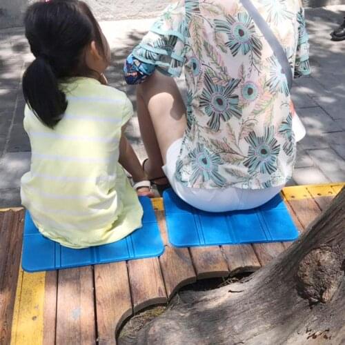 Portable Outdoor Camping Garden Picnic Waterproof Folding Seat Cushion Pad Mat Mountain climbing sitting mat sit tools