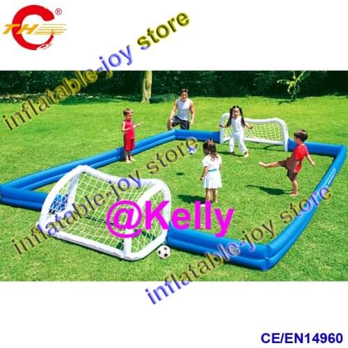 Free air shipping mini inflatable football court, inflatable football pitch for kids, small inflatable soccer field for sale
