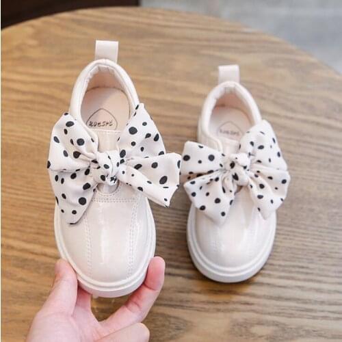 New Girls Leather Shoes Autumn Princess Breathable Shoes New England Dot Bow Childrens Rubber Insole Sneakers