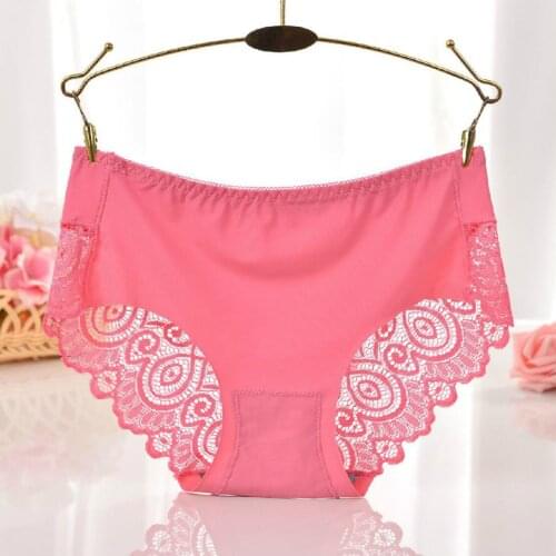 1PC Ice Silk Seamless Womens Underwear Breathable Cotton Crotch Lace Stitching Middle Waist Triangle Bottoms
