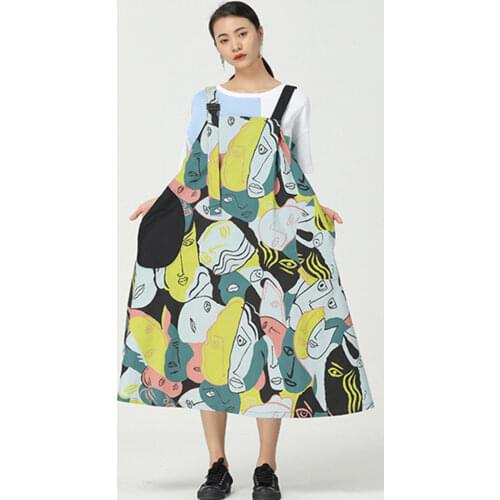 [EAM] Women Sky Blue Big Size Graffiti Long Strap Dress New Sleeveless Loose Fit Fashion Tide Spring Summer 2021 1DD6623
