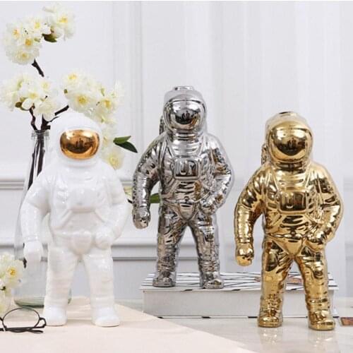 Ceramic Space Man Cosmonaut Model Figure Figurine Statue Sculpture Table Decor