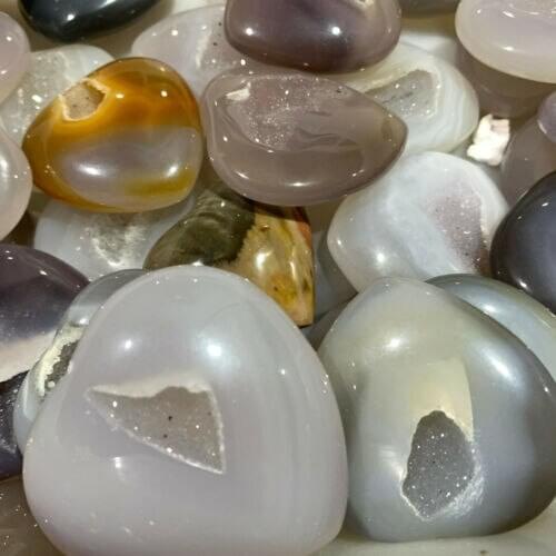 Natural crystal cave stone heart bone hand-carved crystal specimens healing 2pc