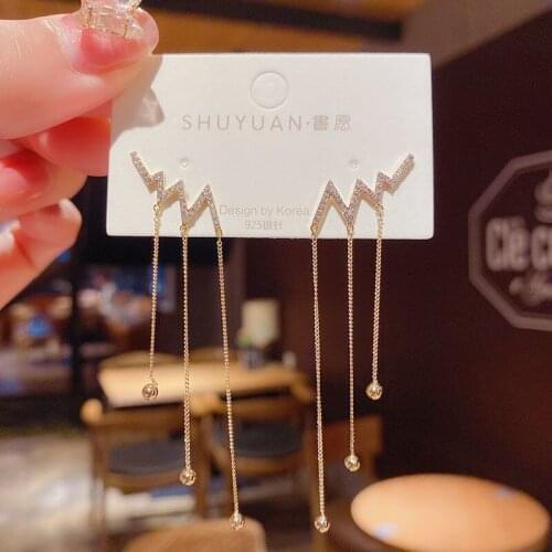 New water drill creativity electrocardiogram tassel earrings lightning long stud wave fair lady Korean edition fashion earrings