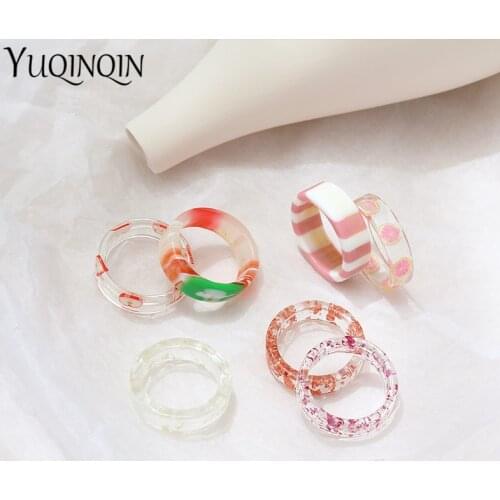 Cute Sweet Acrylic Rings For Teen Girls Design Flower Colorful Resin Finger Rings For Women Minimalist Multicolor Fashion Rings