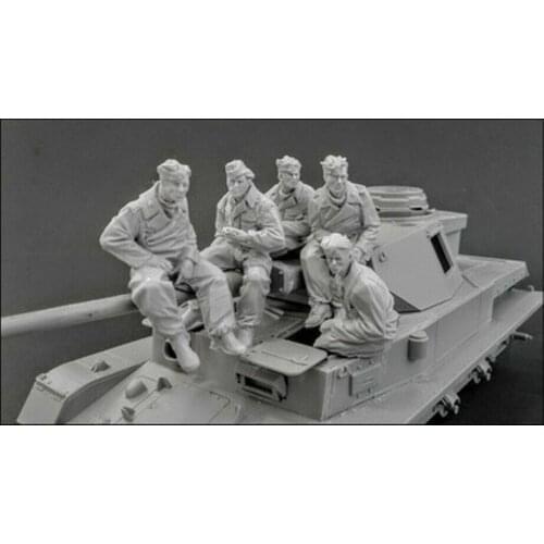 5 German soldiers in World War II need to assemble and paint 1:35 resin soldier sand table model