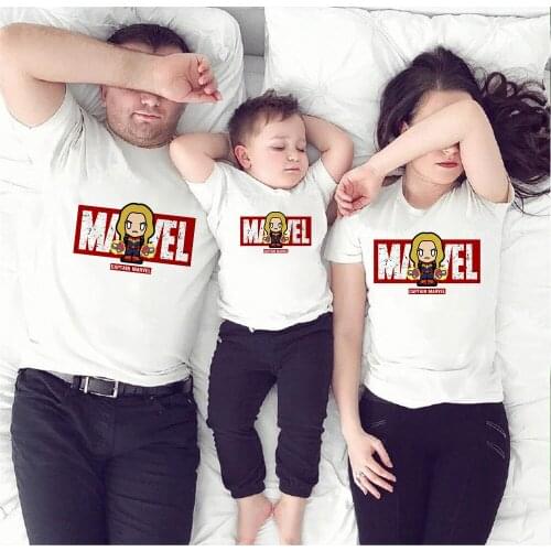 Family T Shirt Mother Father Son Daughter Cool Marvel Captain Printed Tshirts Family Matching Clothes Chidlren Kids Tees 2021