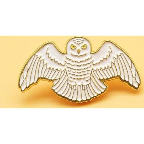 Alloy enamel pin，Shirt collar pin，Cartoon bird brooch，women Fashion jewelry gift badges
