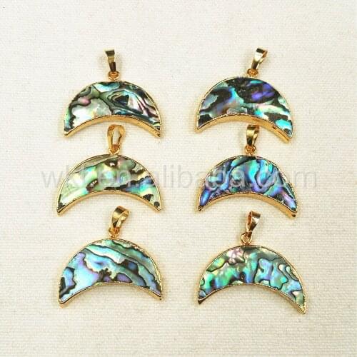 WT-P885 Spiritual Crescent Shell Pendant Single Loop Pendant Natural Paua Shell Mixed Color Charm Gold Pendant Crescent Jewelry