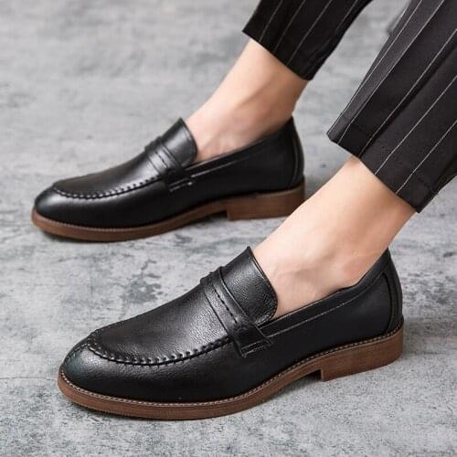 Fashion Mens Leather Shoes Casual Business Dress Formal Mens Slip on Shoes Classic Oxford Pointed Toe Party Office Loafers Men