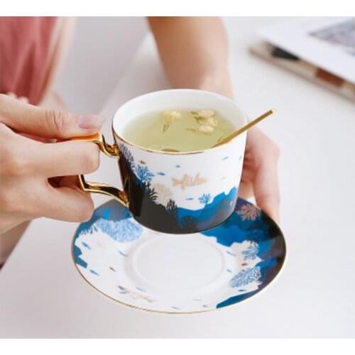 The New Ceramic Coffee Cup and saucer Set Gold Penh Luxury Coffeeware Afternoon Tea cup with spoon British StyleTeaset 200ML