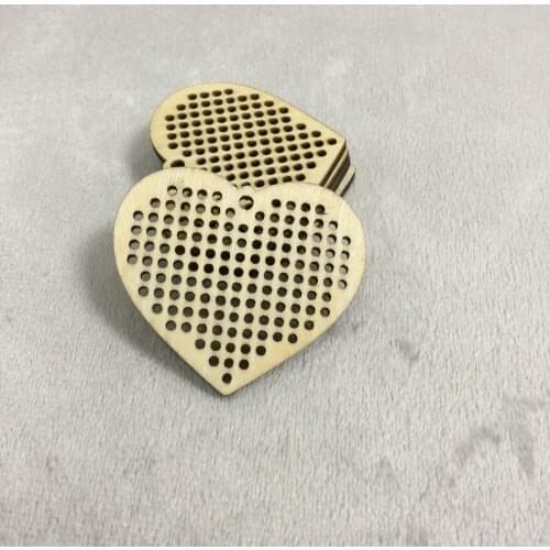 50pcs Multi-hole wood material cross stitch heart pendant