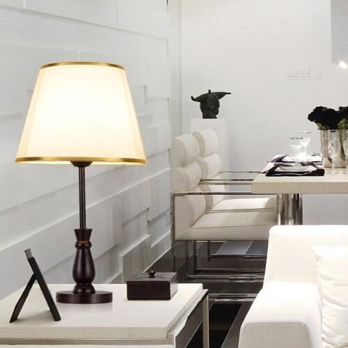 Wooden craft table lamp retro simple but elegant bedroom study hotel room decoration