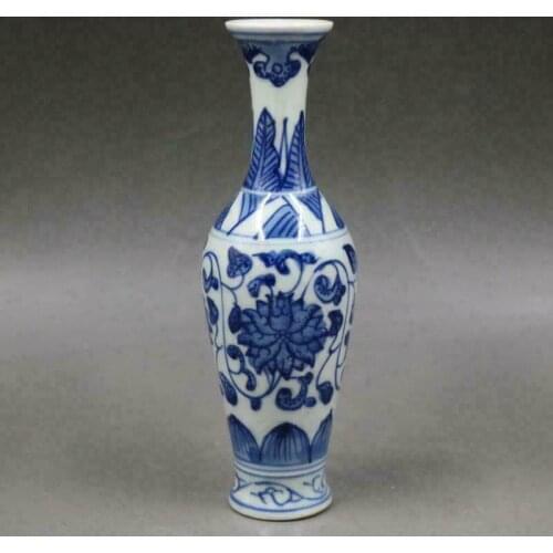 Chinese Blue and White Porcelain Qing Qianlong Flower Design Vase 5.9 inch N