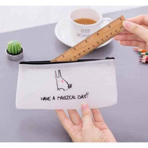 DL South Korea stationery creative hand-painted animal pen small pectin fresh and lovely large capacity of students' learning