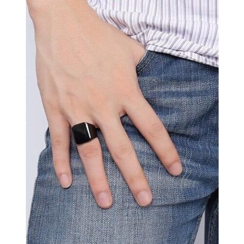 New Fashion Minimalist Rings Smooth Square Big Width Bussiness Man Finger Rings Black Gold Color Stainless Steel Vintage Ring